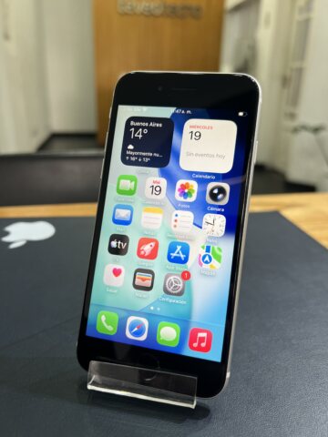 Used iPhone SE 2022